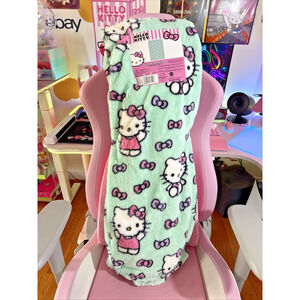 Hello Kitty Throw Blanket Ultra Fine Faux Green Fur Bowtastic Pink 2024 Sanrio